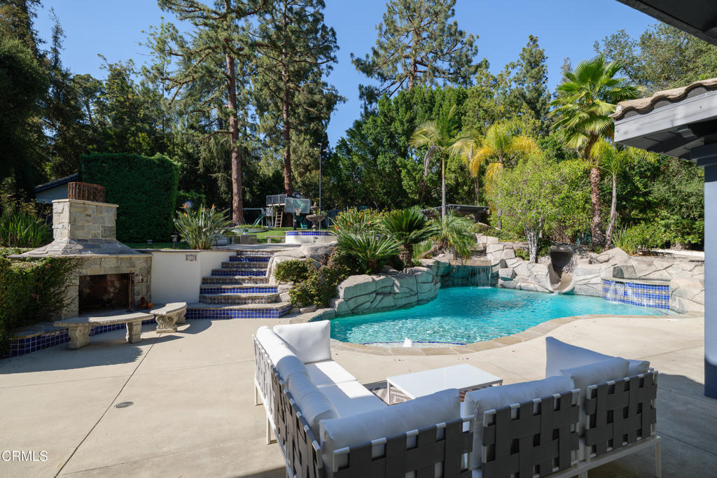 1517 Olive Lane