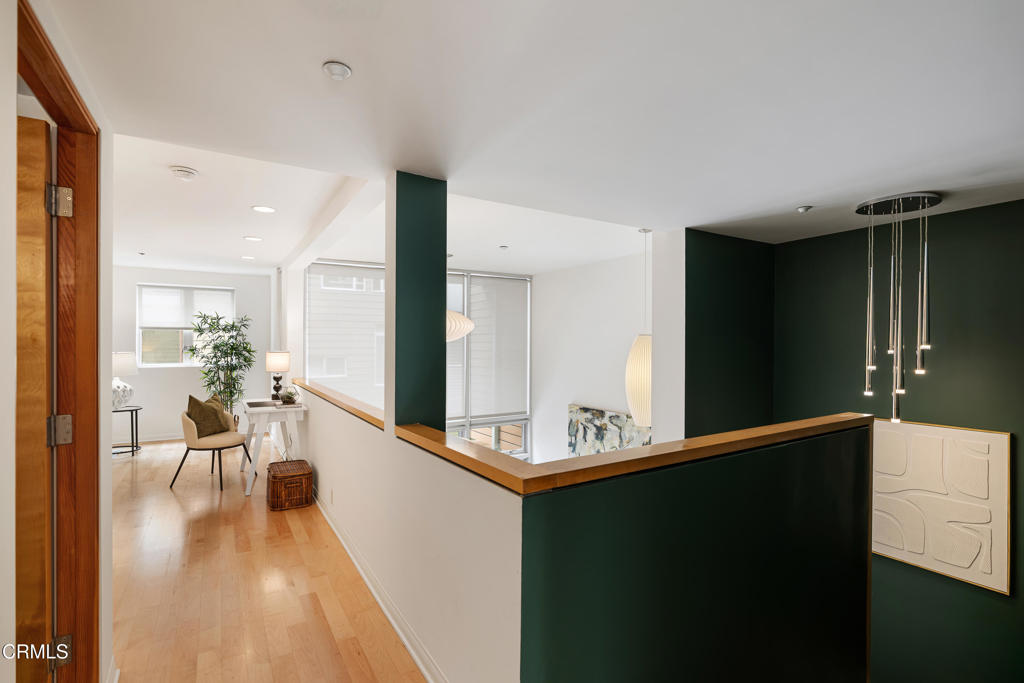 141 S Hudson Avenue 103