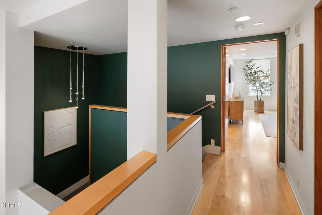 141 S Hudson Avenue 103