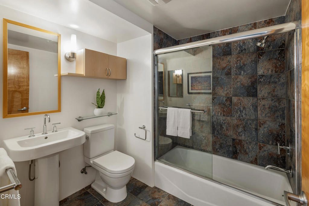 141 S Hudson Avenue 103