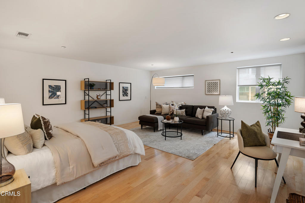 141 S Hudson Avenue 103