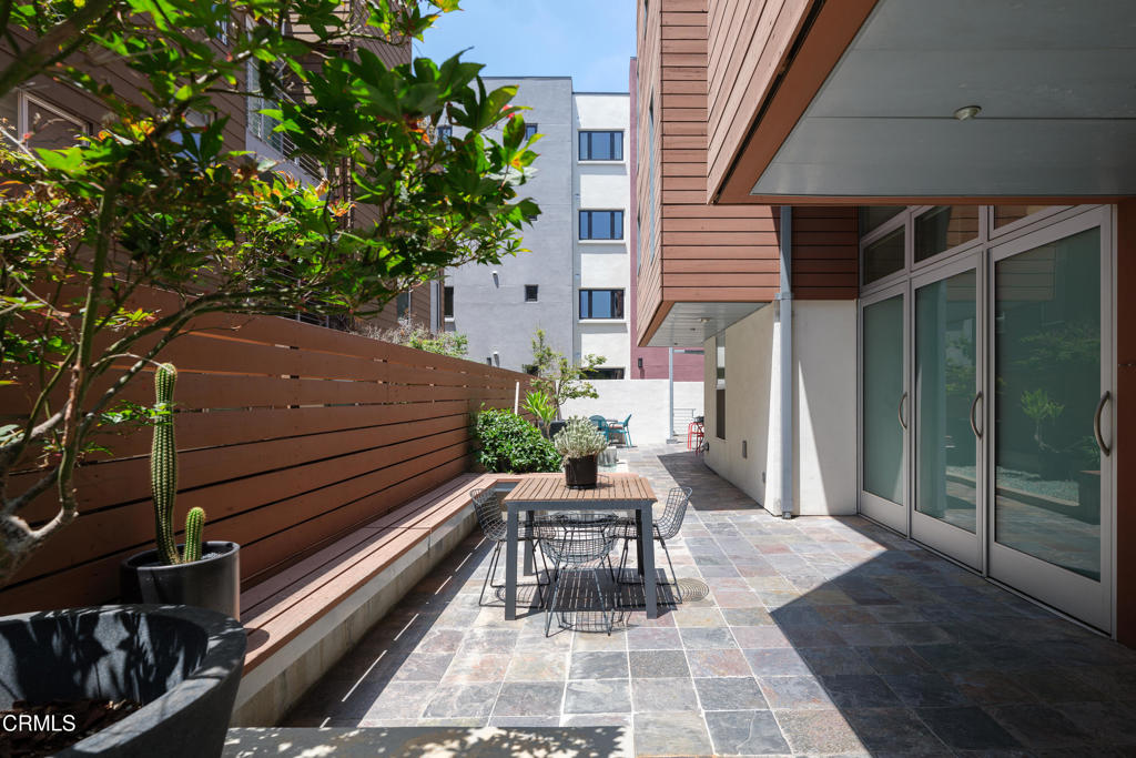 141 S Hudson Avenue 103