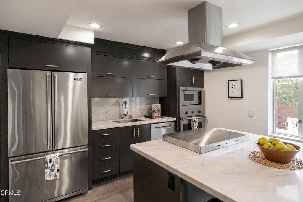 141 S Hudson Avenue 103