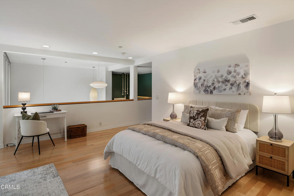 141 S Hudson Avenue 103
