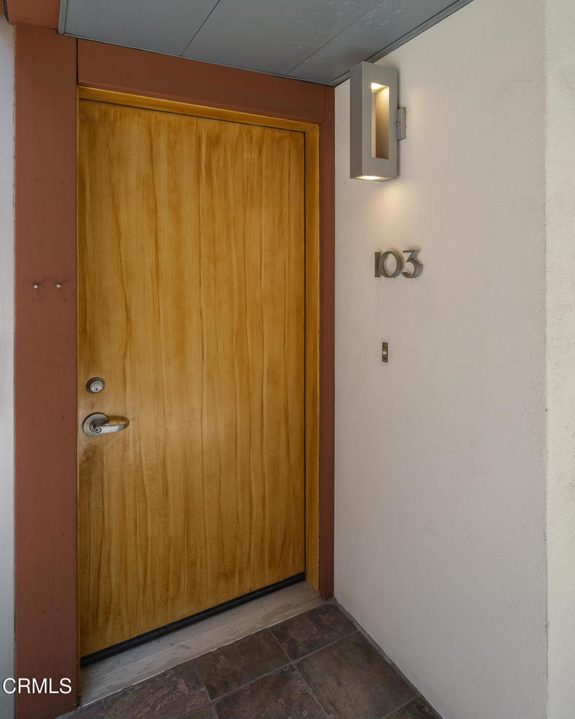 141 S Hudson Avenue 103