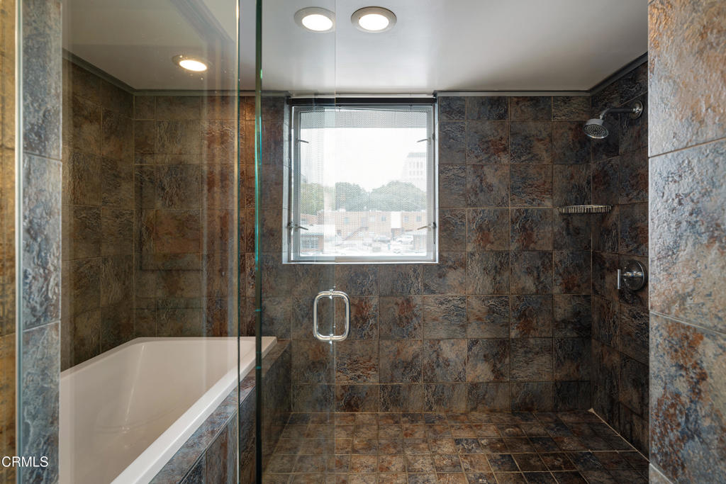 141 S Hudson Avenue 103