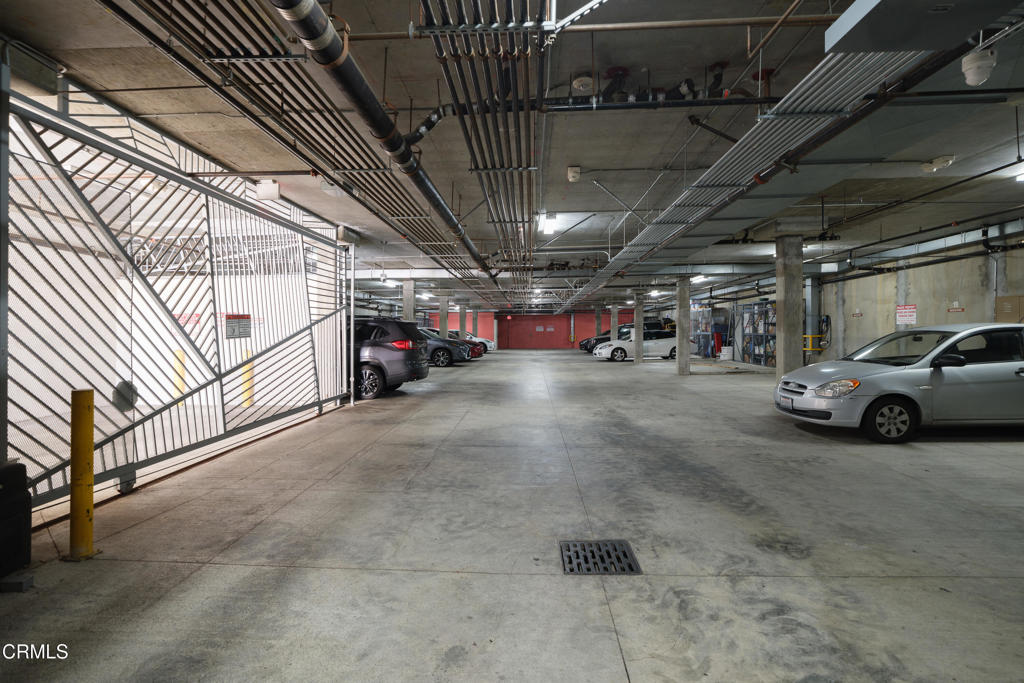 141 S Hudson Avenue 103