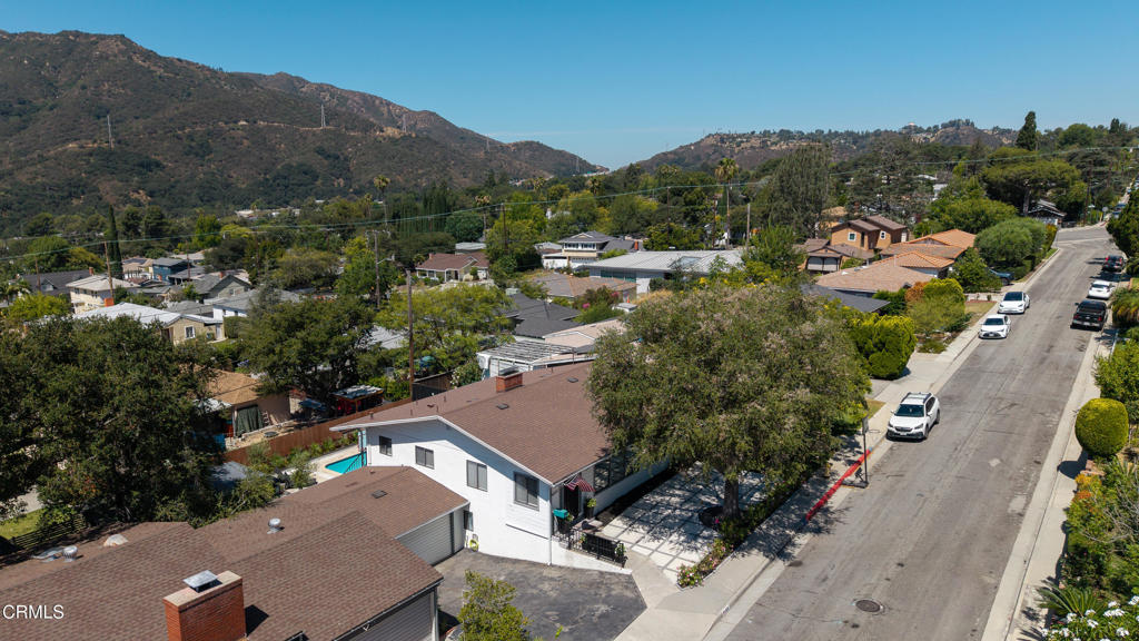 3526 Fairchild Street