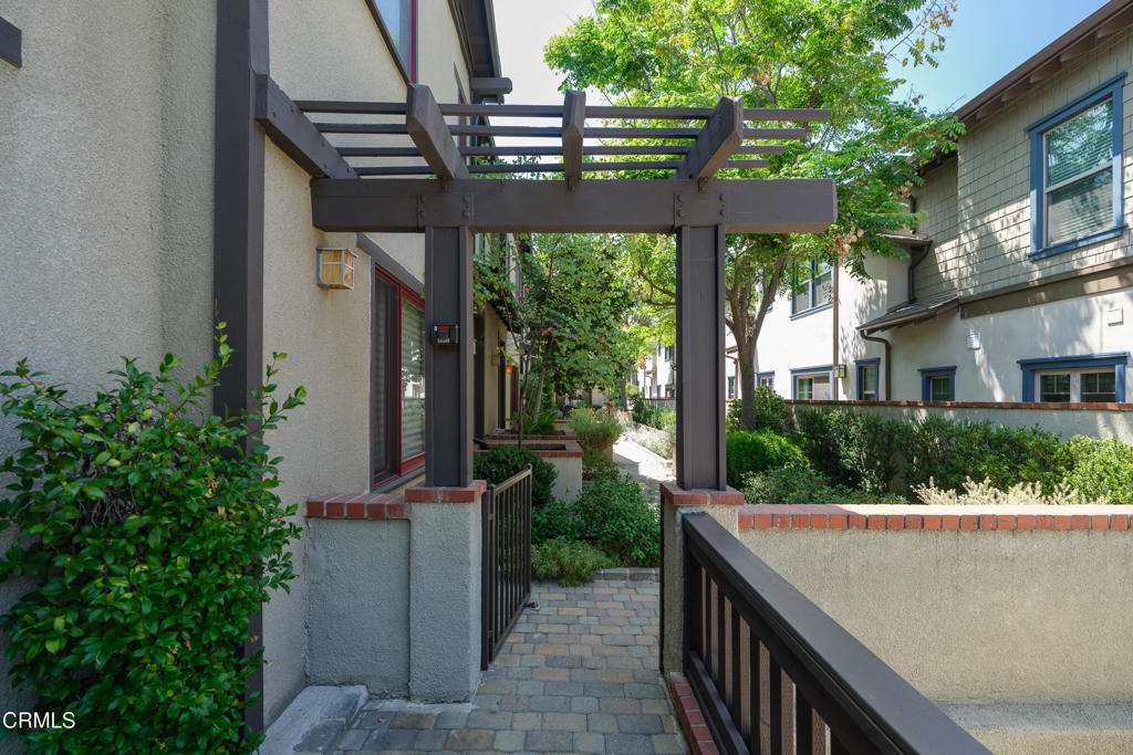 322 Alpine Street 2