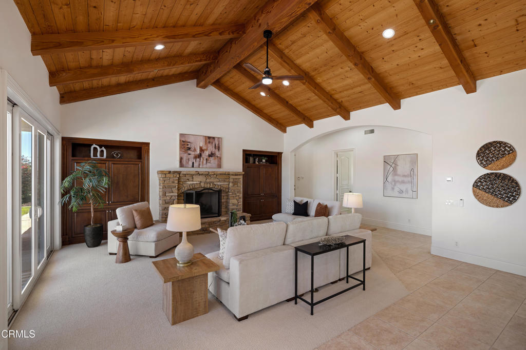 4284 Fallsbrae Road