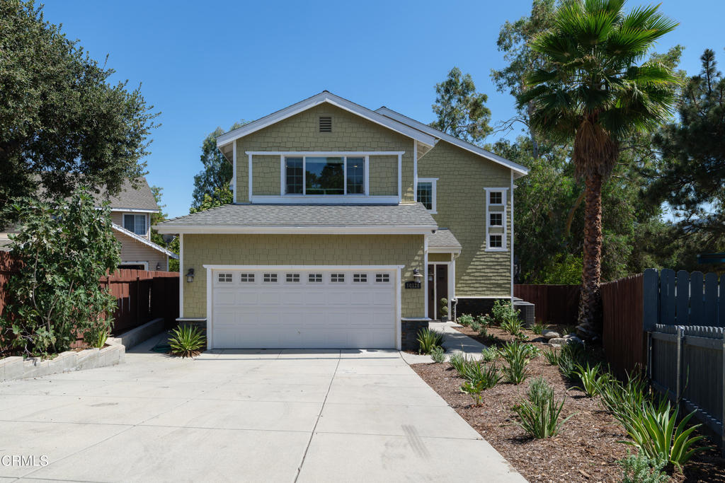 10128 Golden Oaks Avenue