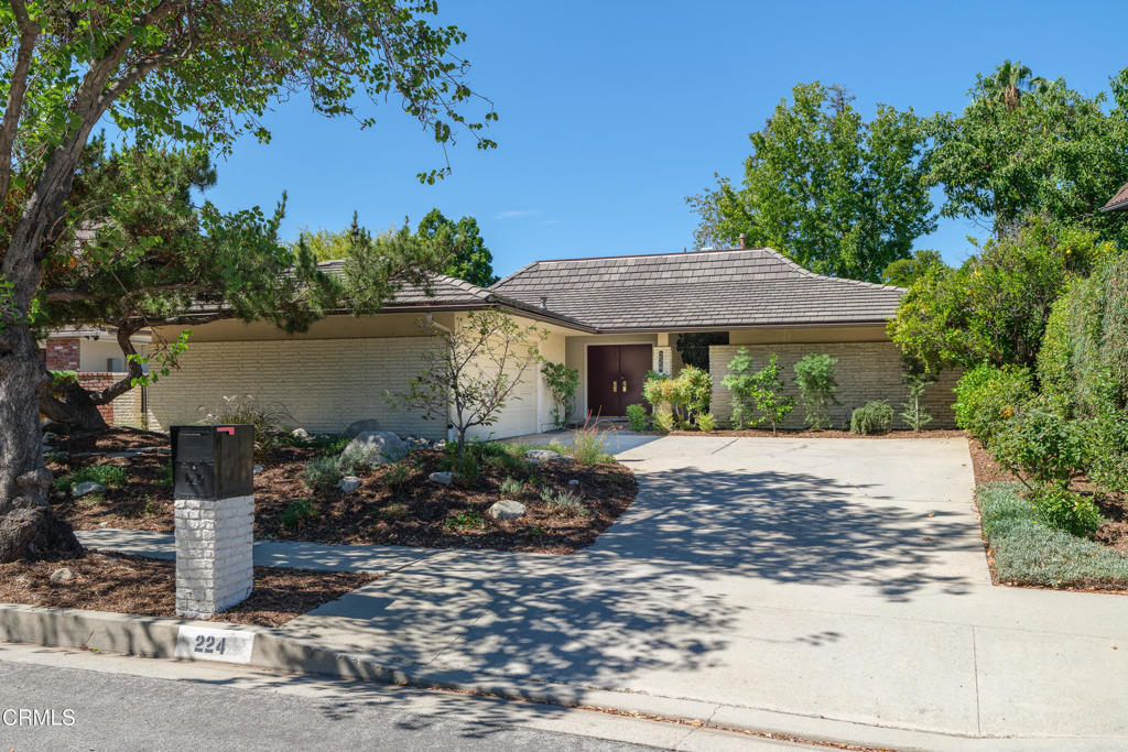 224 Starlight Crest Drive