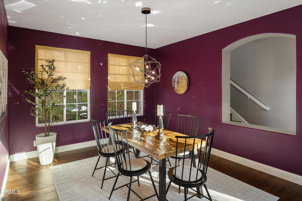 813 W Gabrielino Court