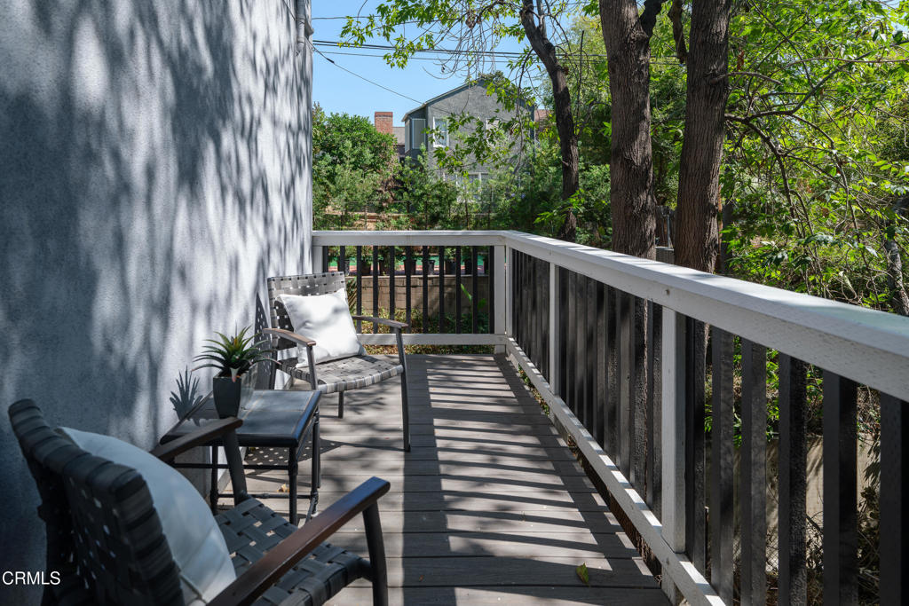 406 E Alhambra Road