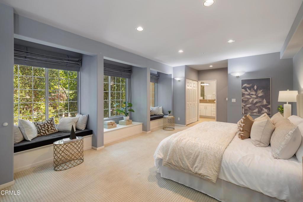 406 E Alhambra Road