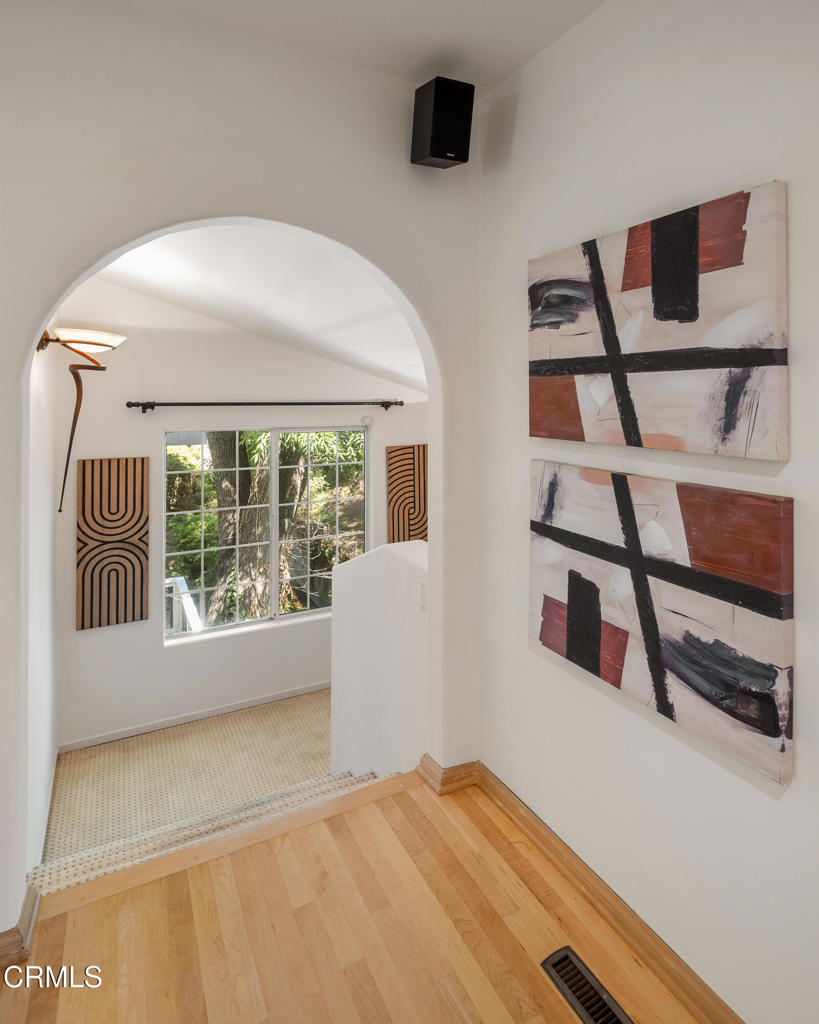 406 E Alhambra Road