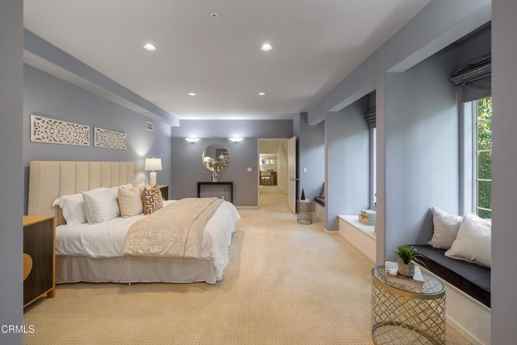 406 E Alhambra Road