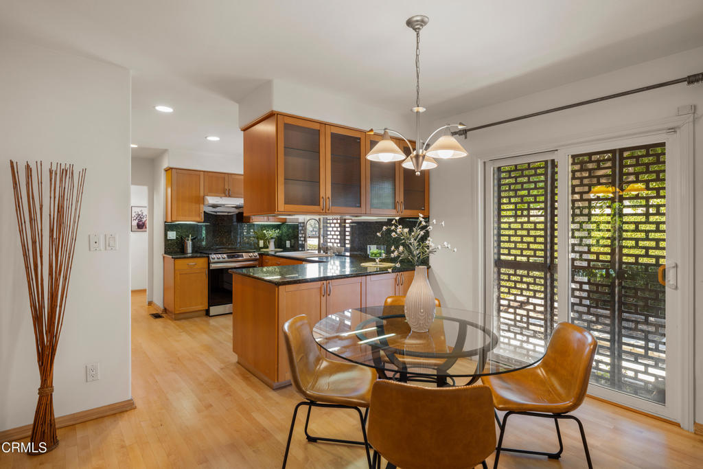 406 E Alhambra Road