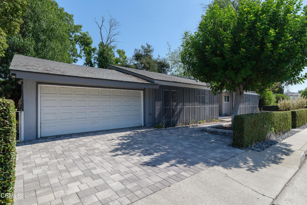 406 E Alhambra Road
