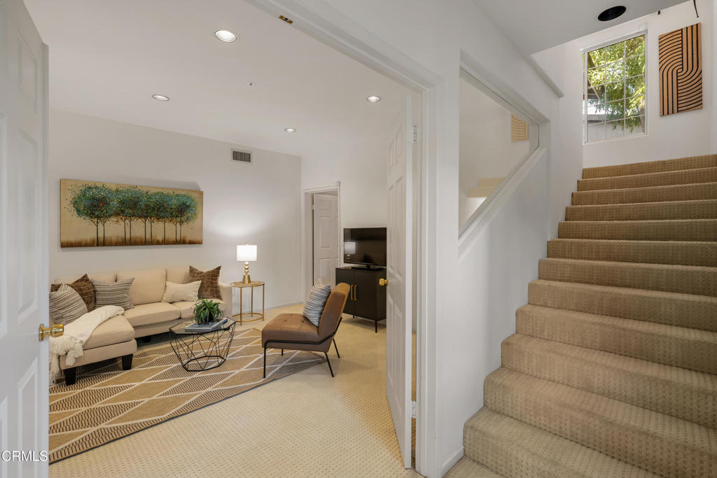 406 E Alhambra Road