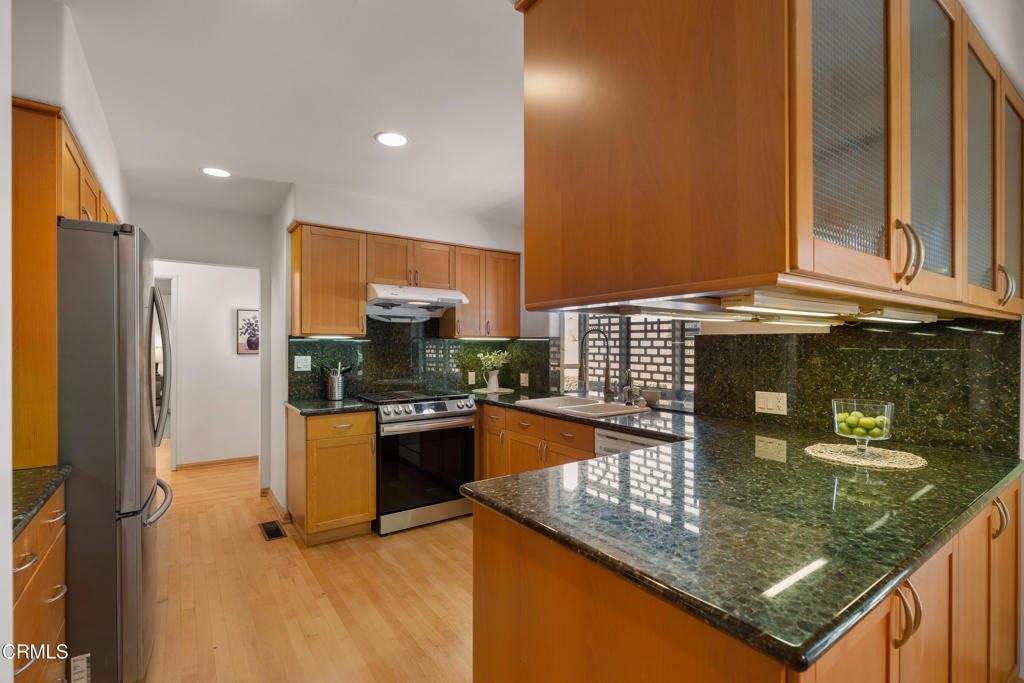 406 E Alhambra Road