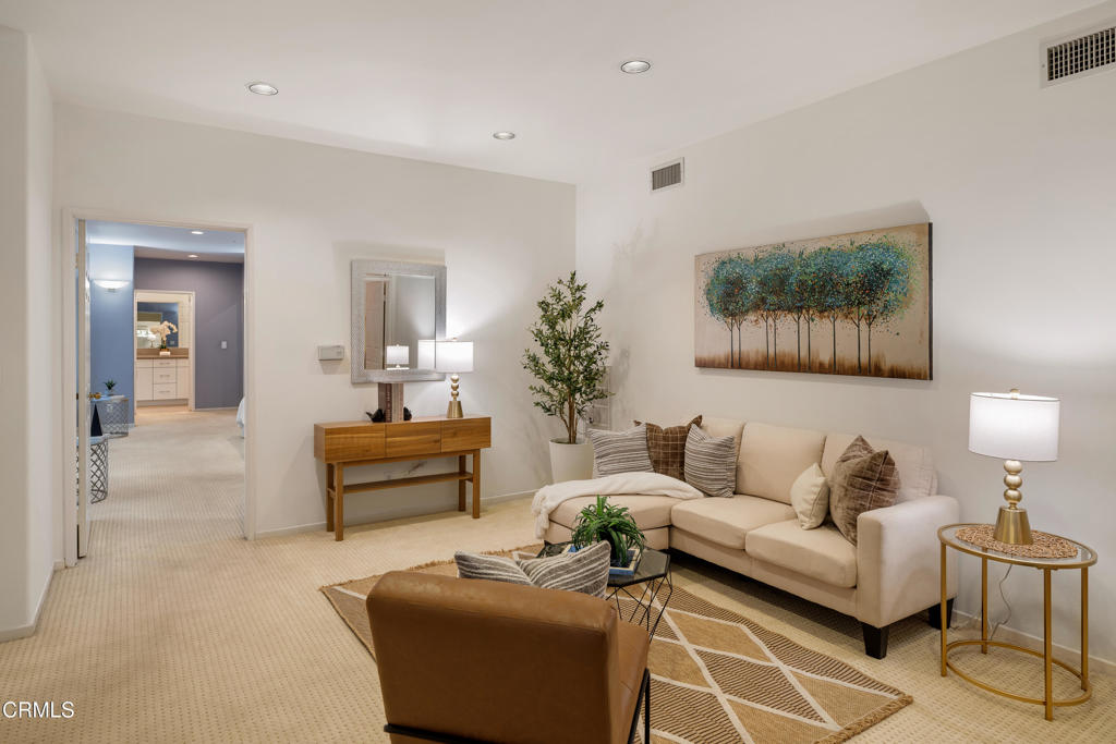 406 E Alhambra Road