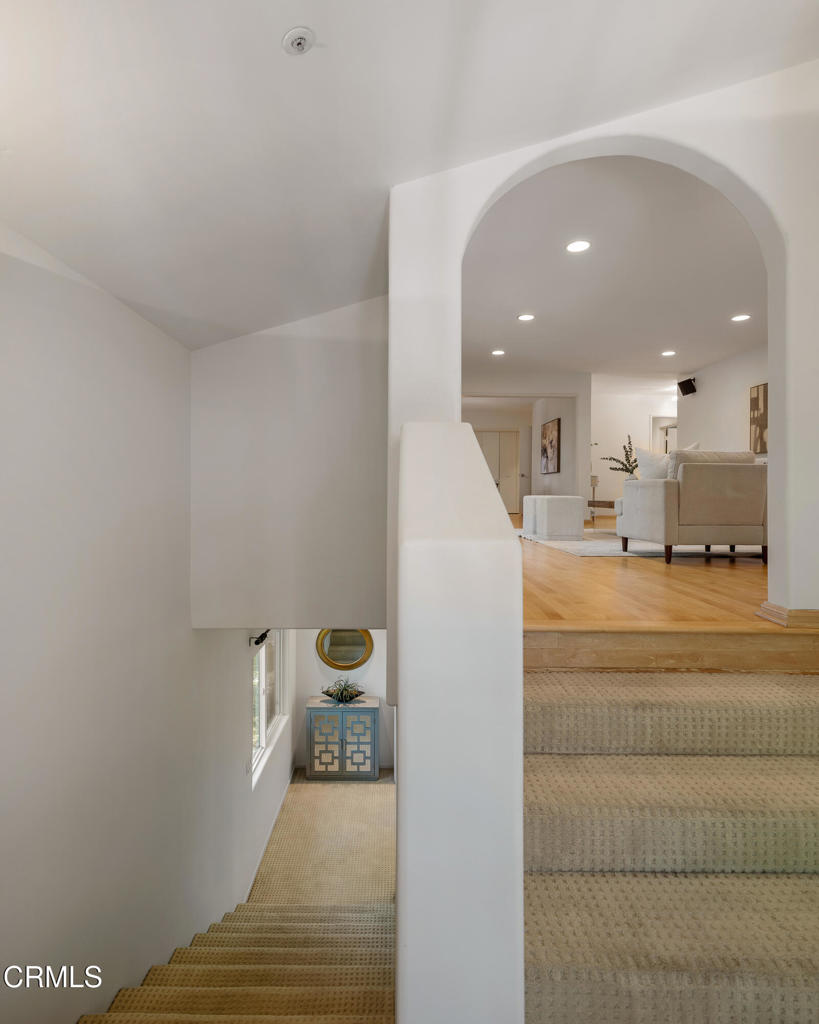 406 E Alhambra Road
