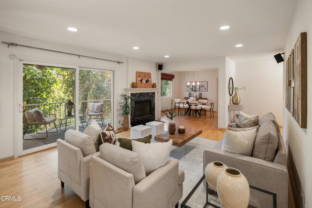 406 E Alhambra Road