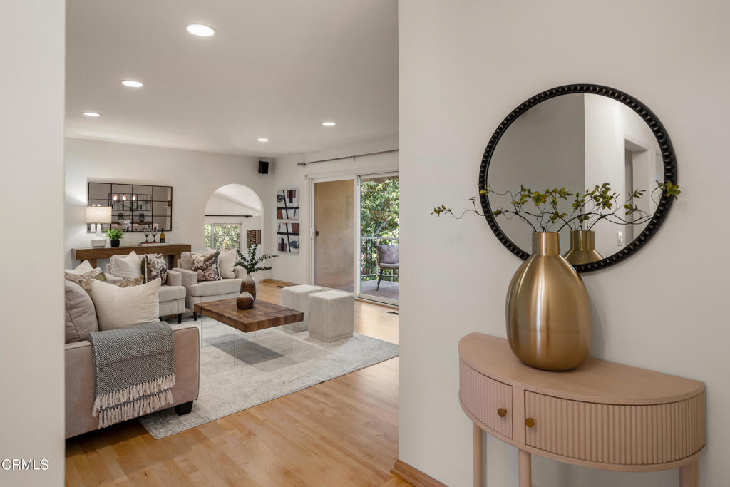 406 E Alhambra Road
