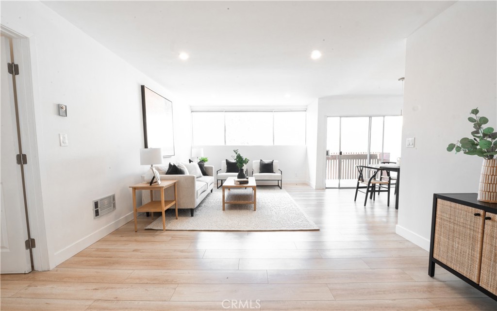 6050 Canterbury Drive F324