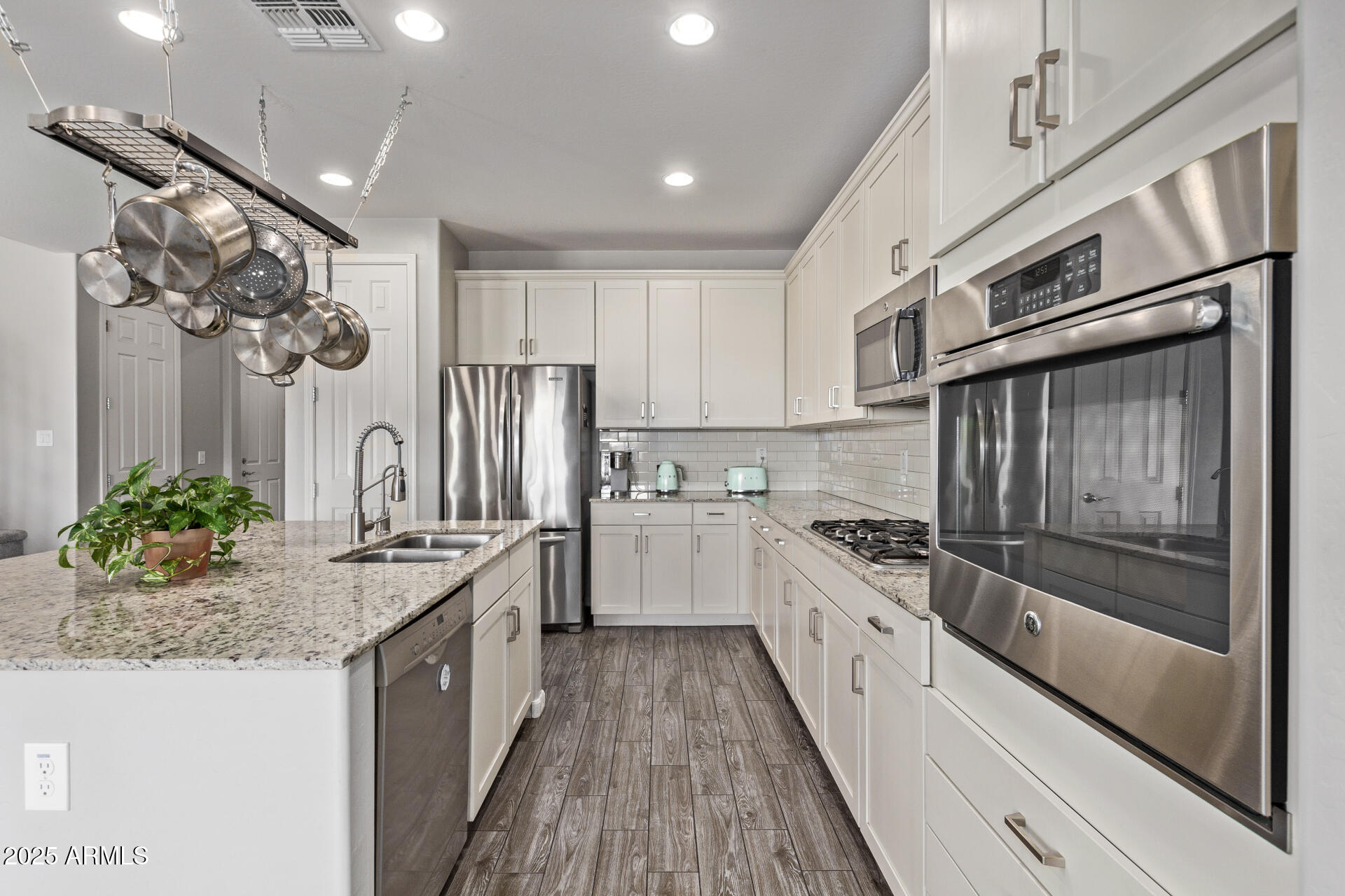 5462 S LUISENO Boulevard