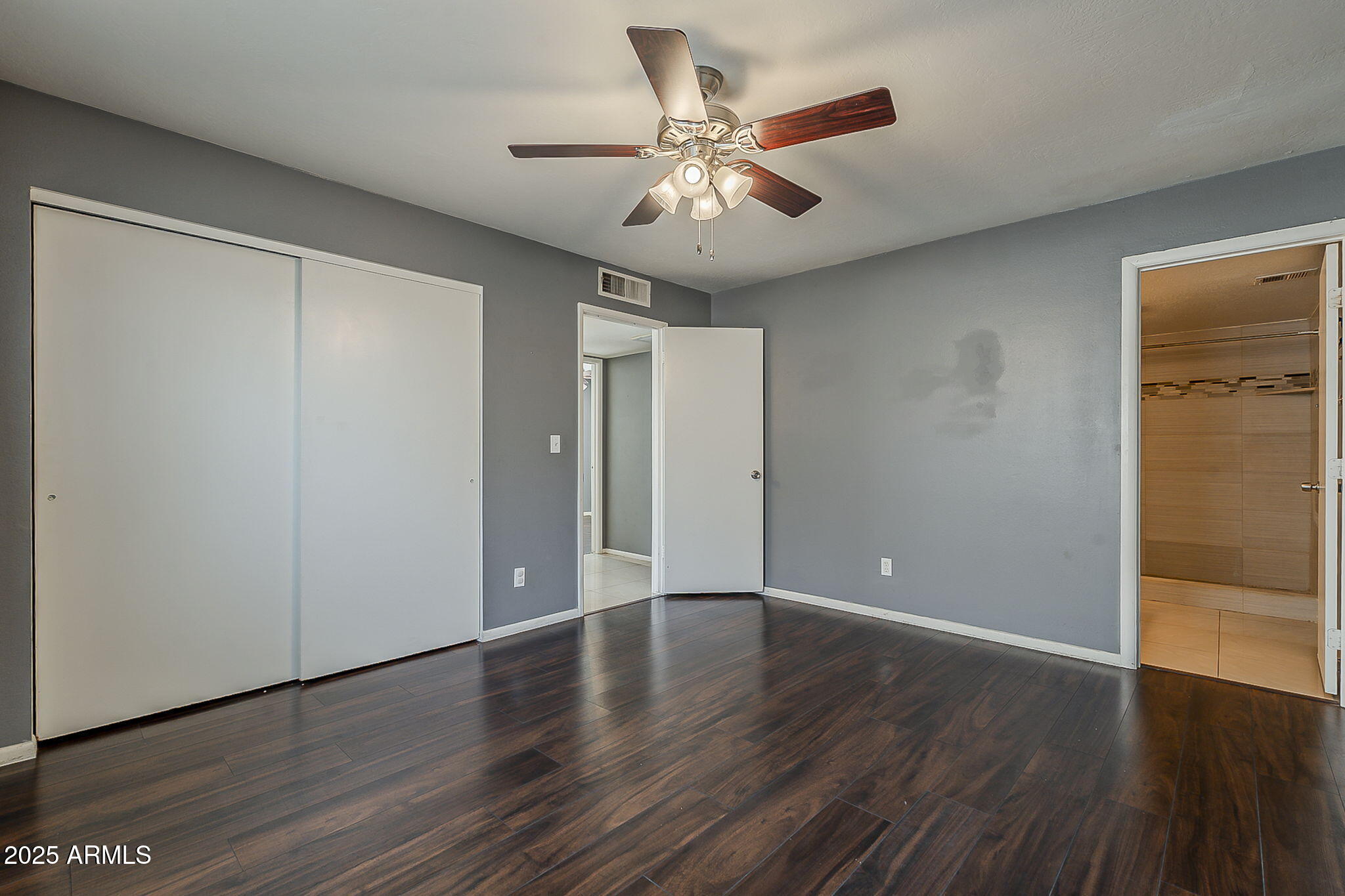 834 W JULIE Drive
