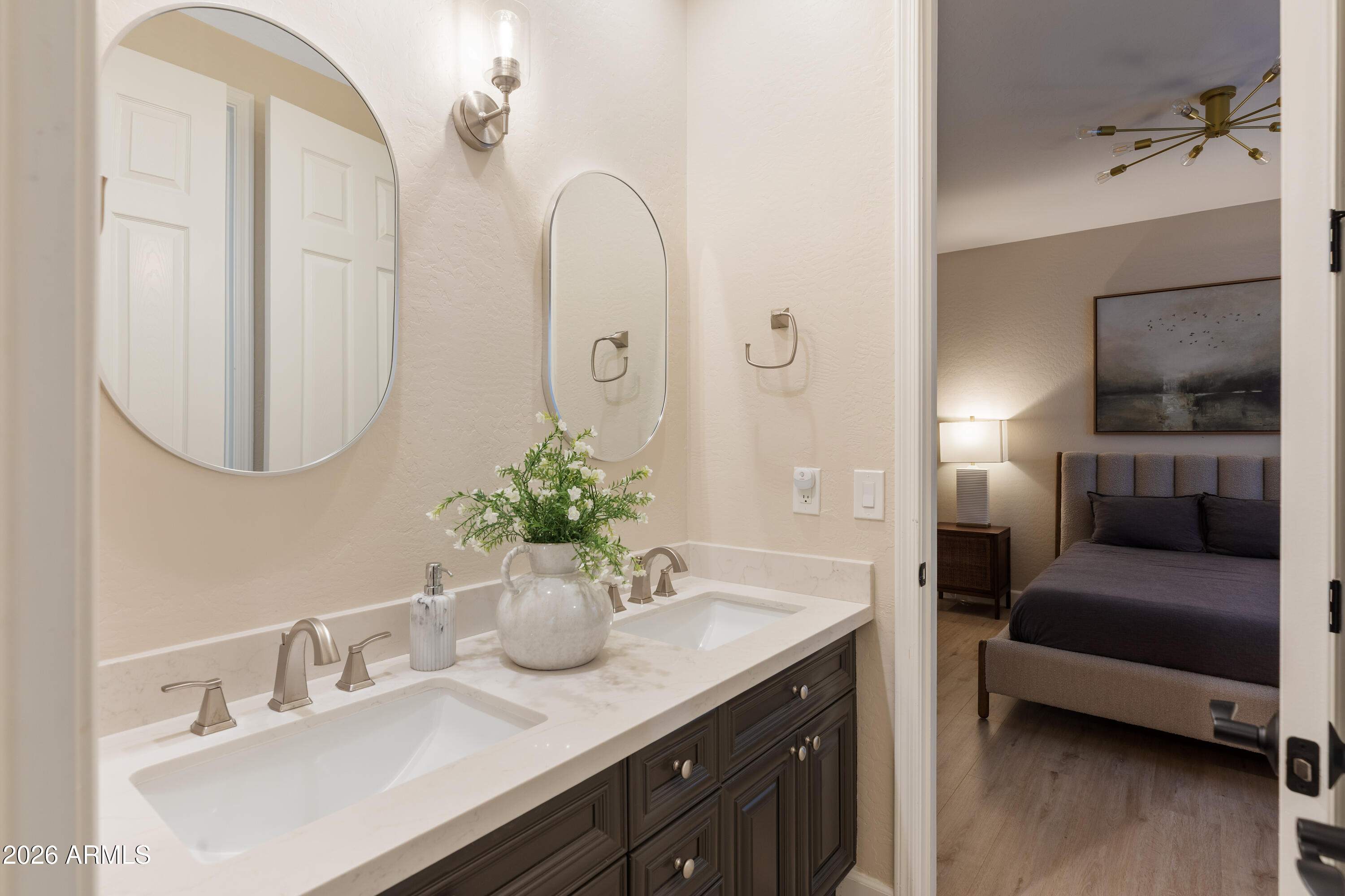 2517 S CONSTELLATION Way