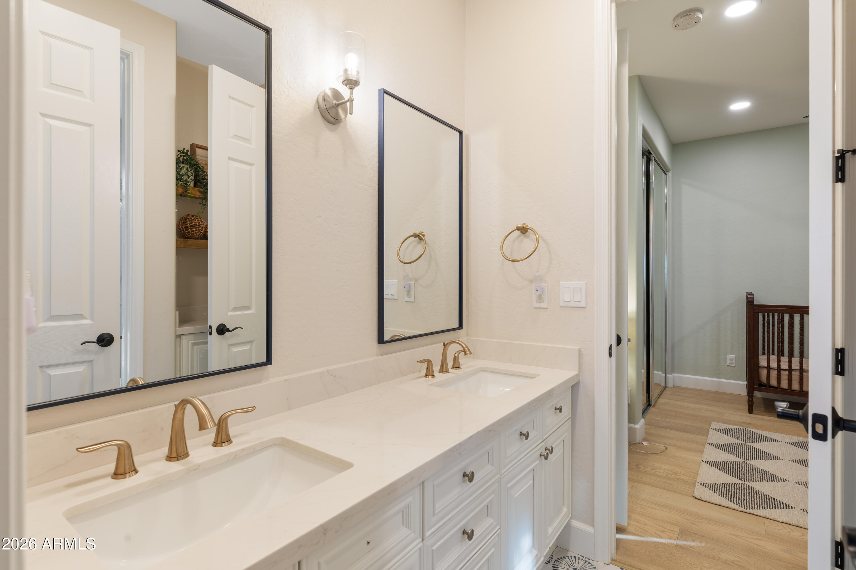 2517 S CONSTELLATION Way