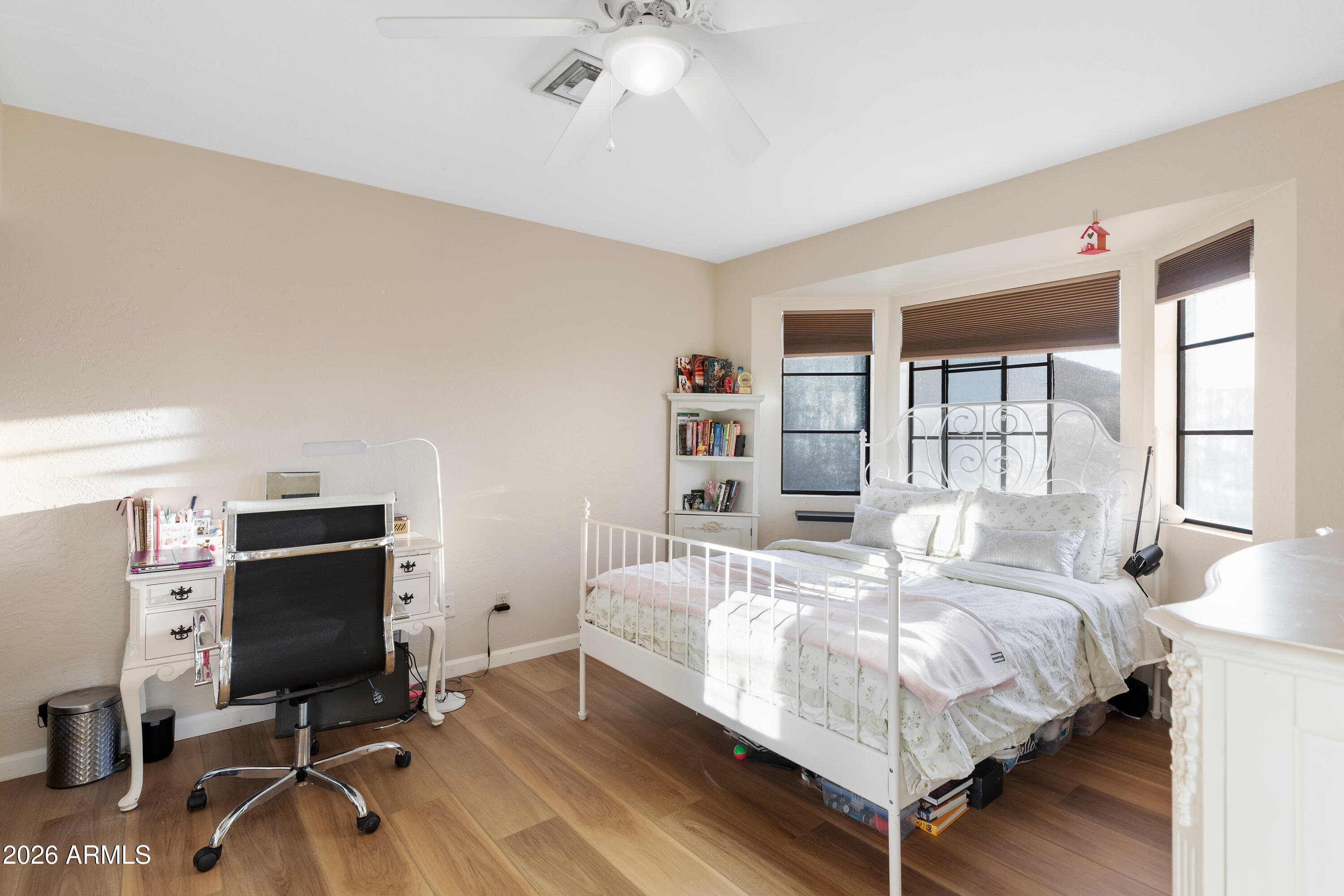 3912 E SHANNON Street