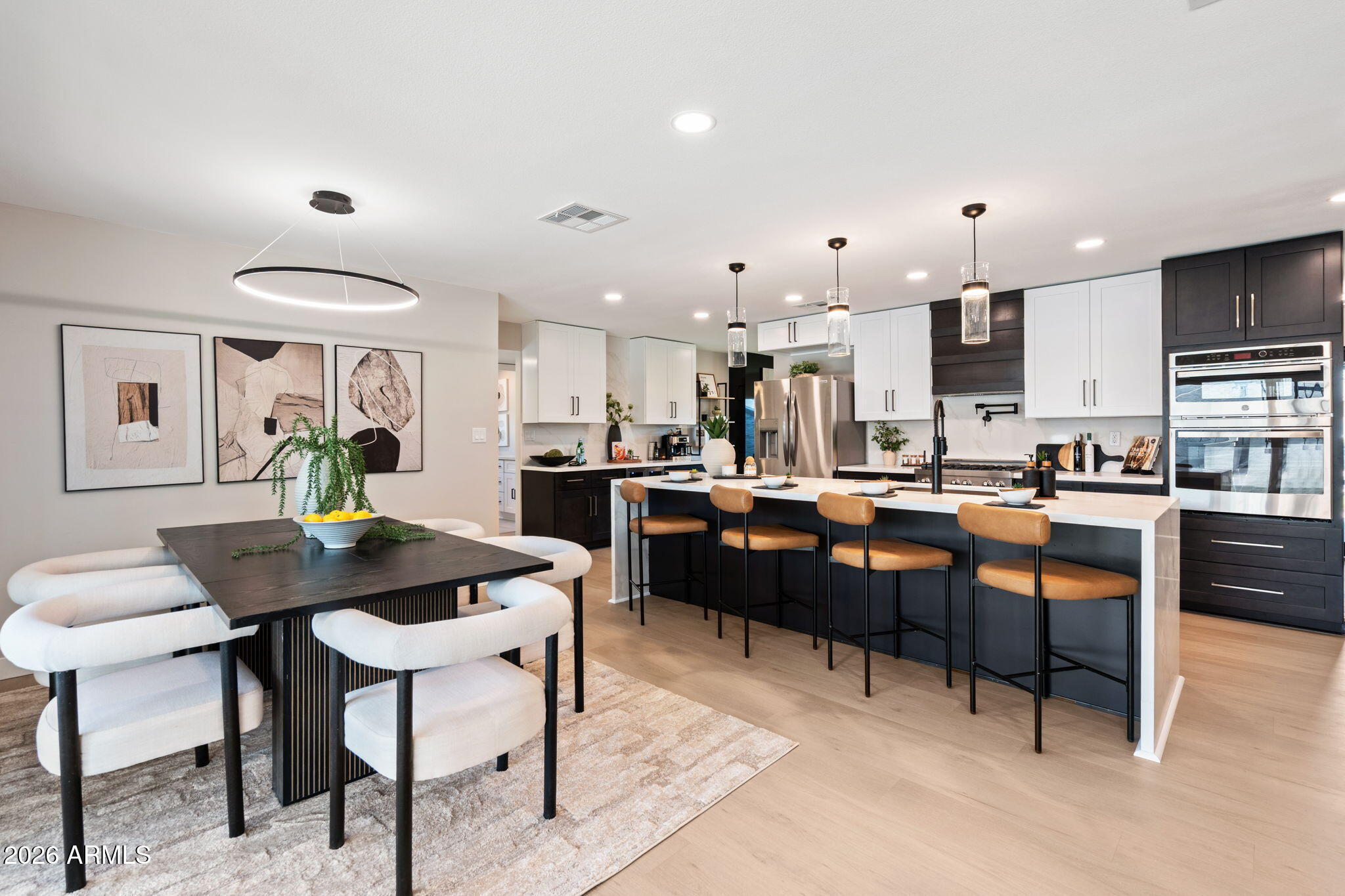 8326 E VALLEY VIEW Road