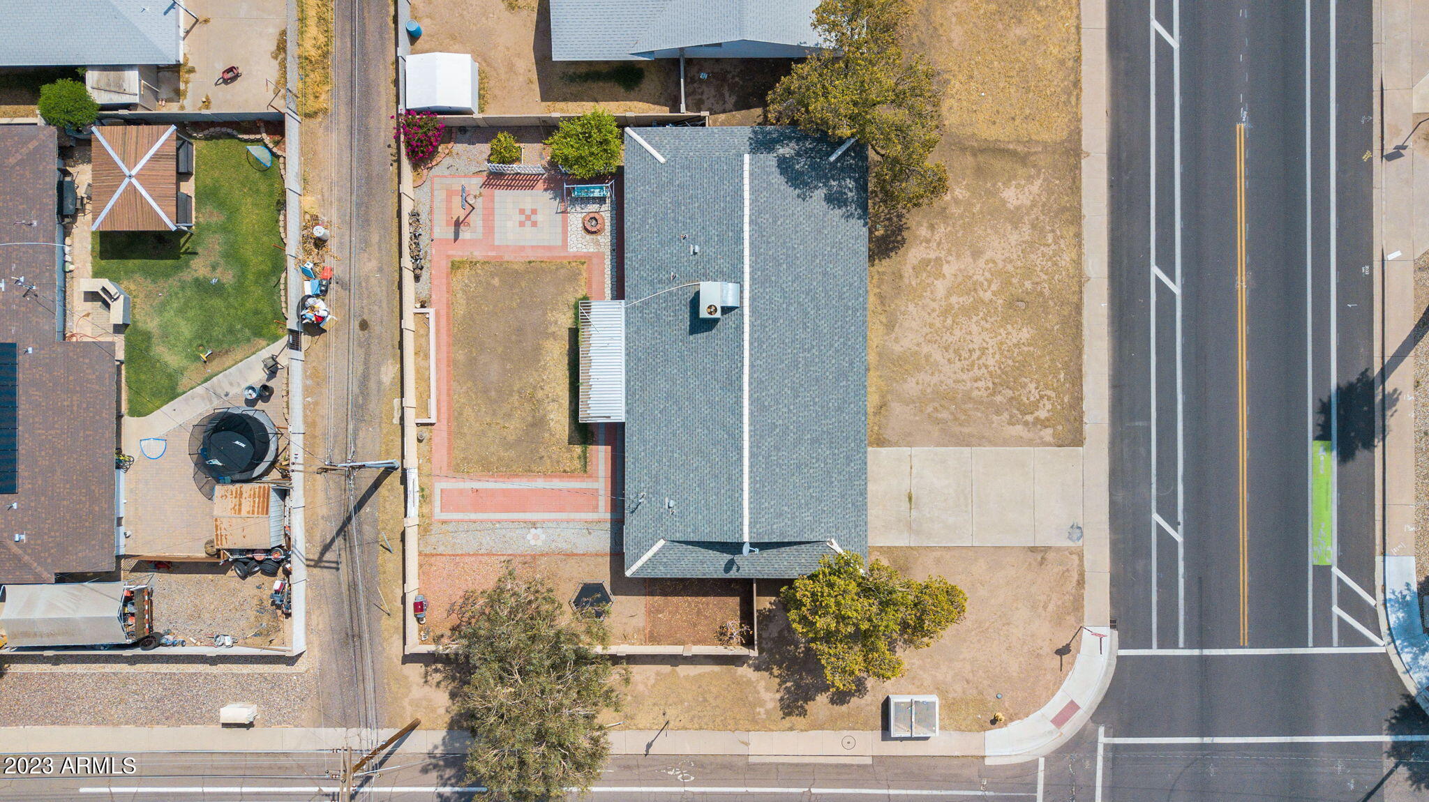 3044 W MARYLAND Avenue