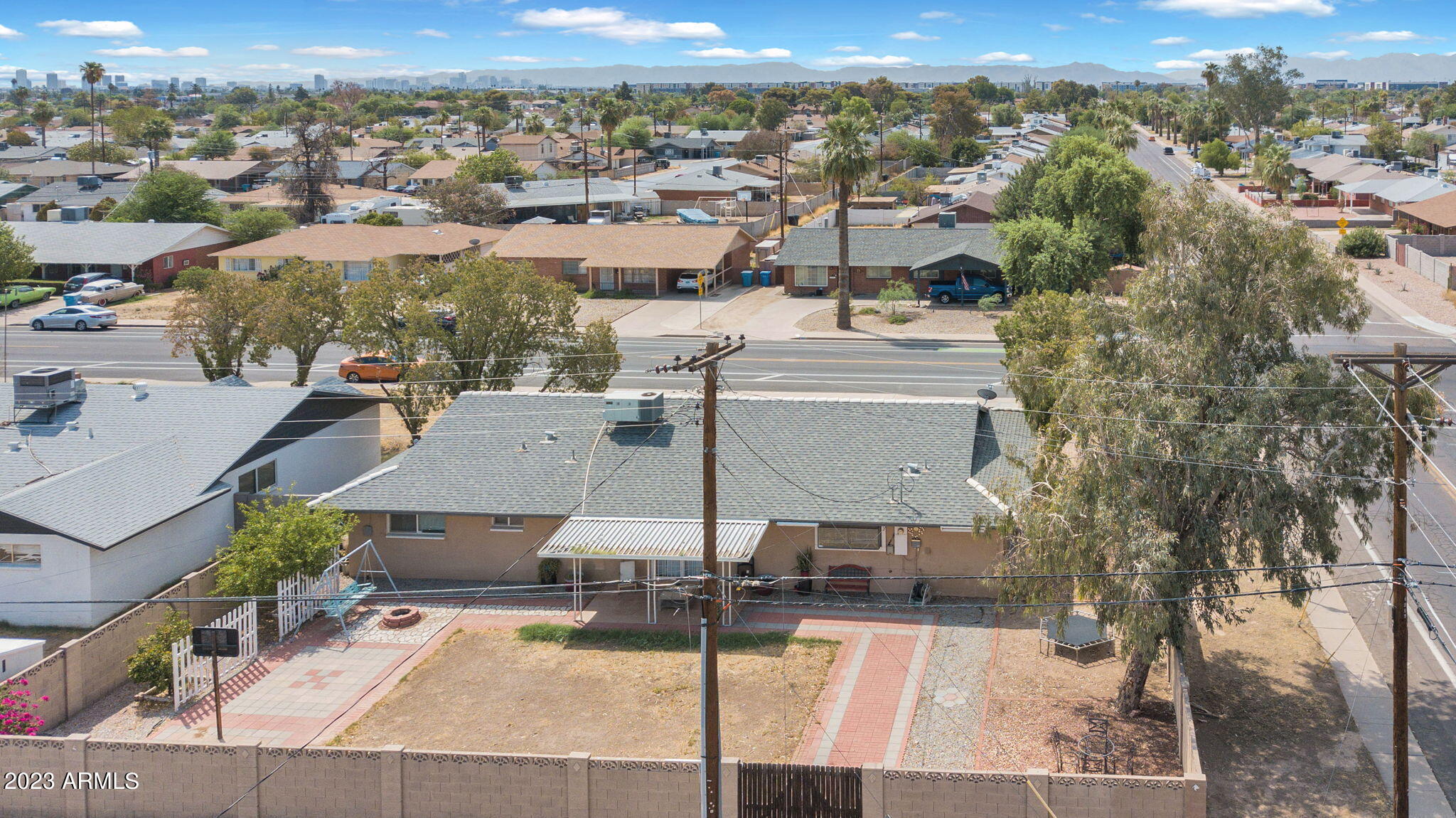 3044 W MARYLAND Avenue