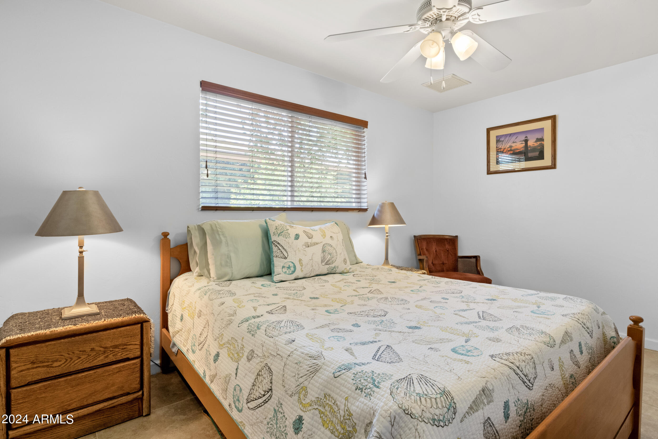 2412 N 36TH Place