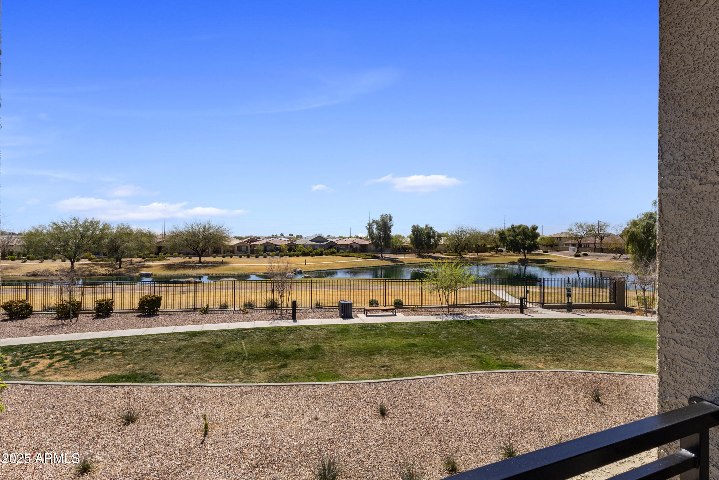 675 E GINKO Avenue, 202