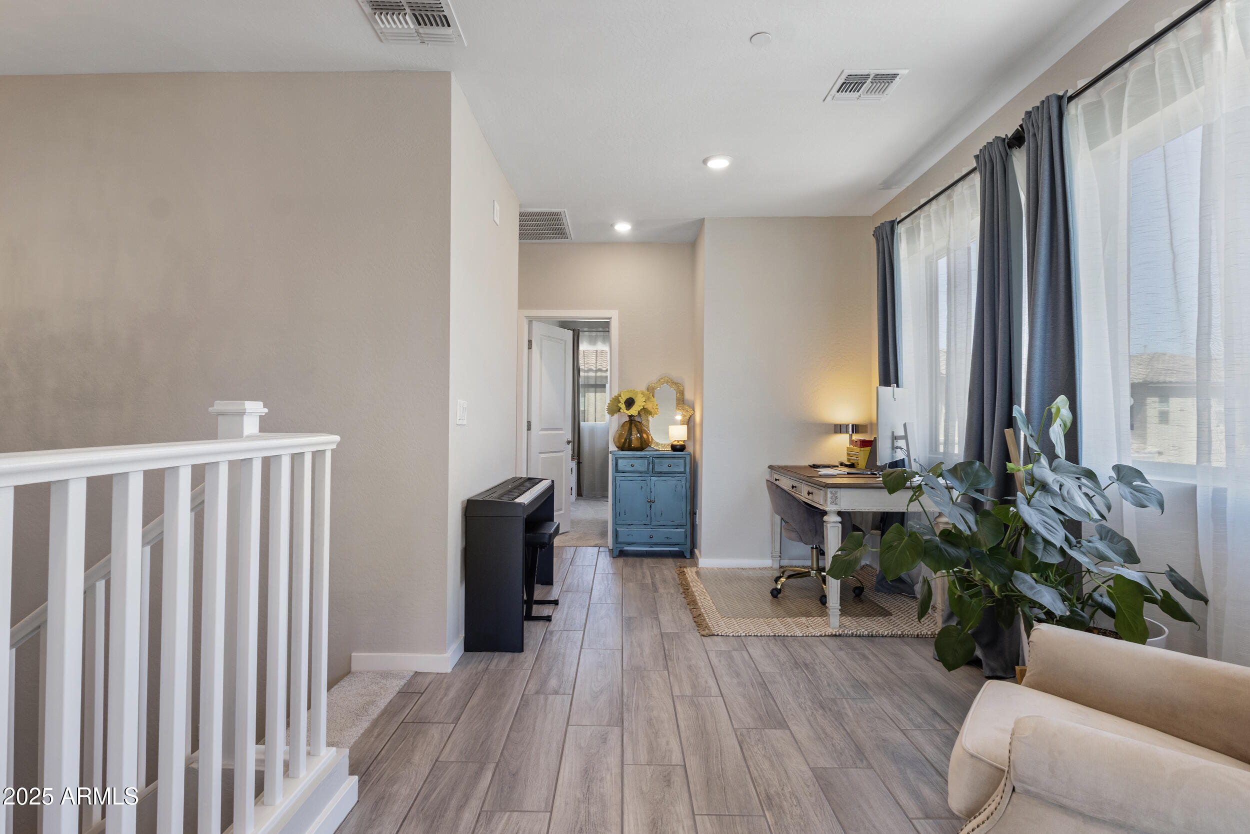 675 E GINKO Avenue, 202