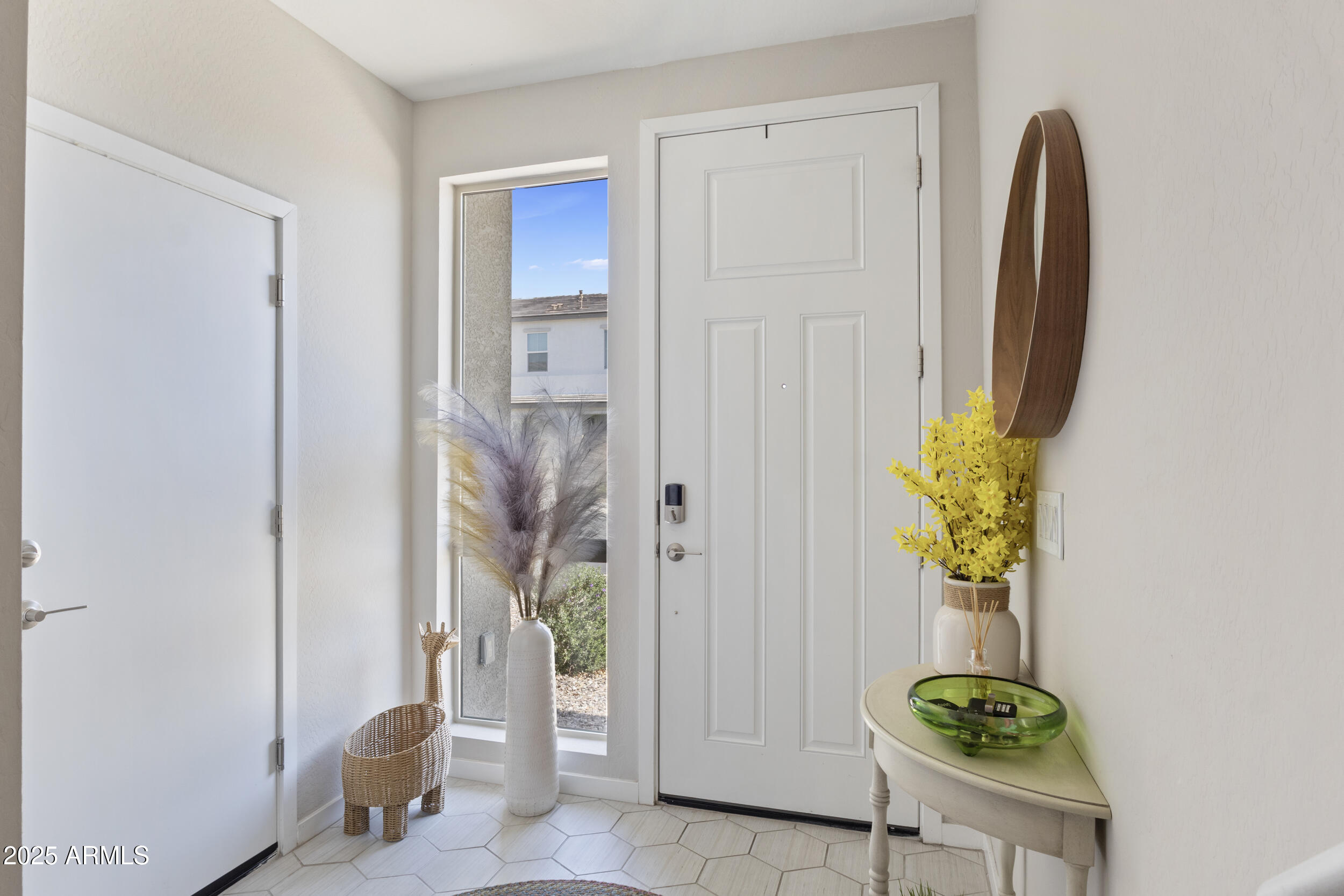 675 E GINKO Avenue, 202