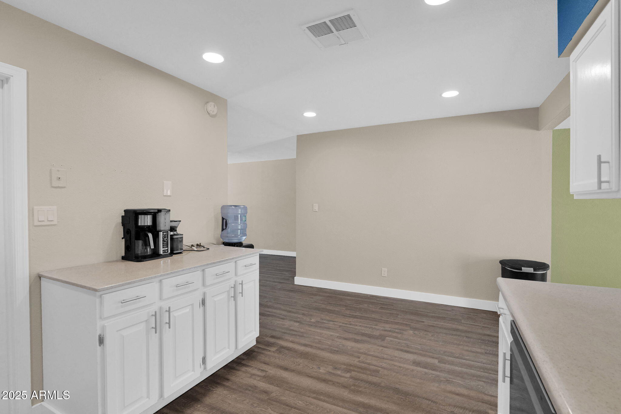 2334 W PERALTA Avenue