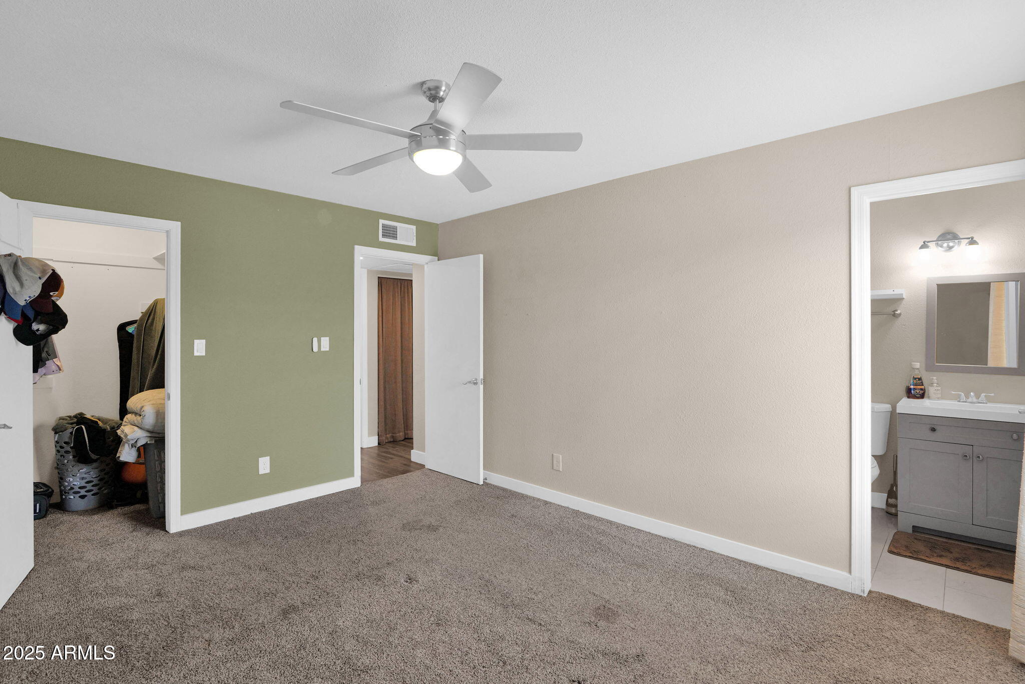 2334 W PERALTA Avenue