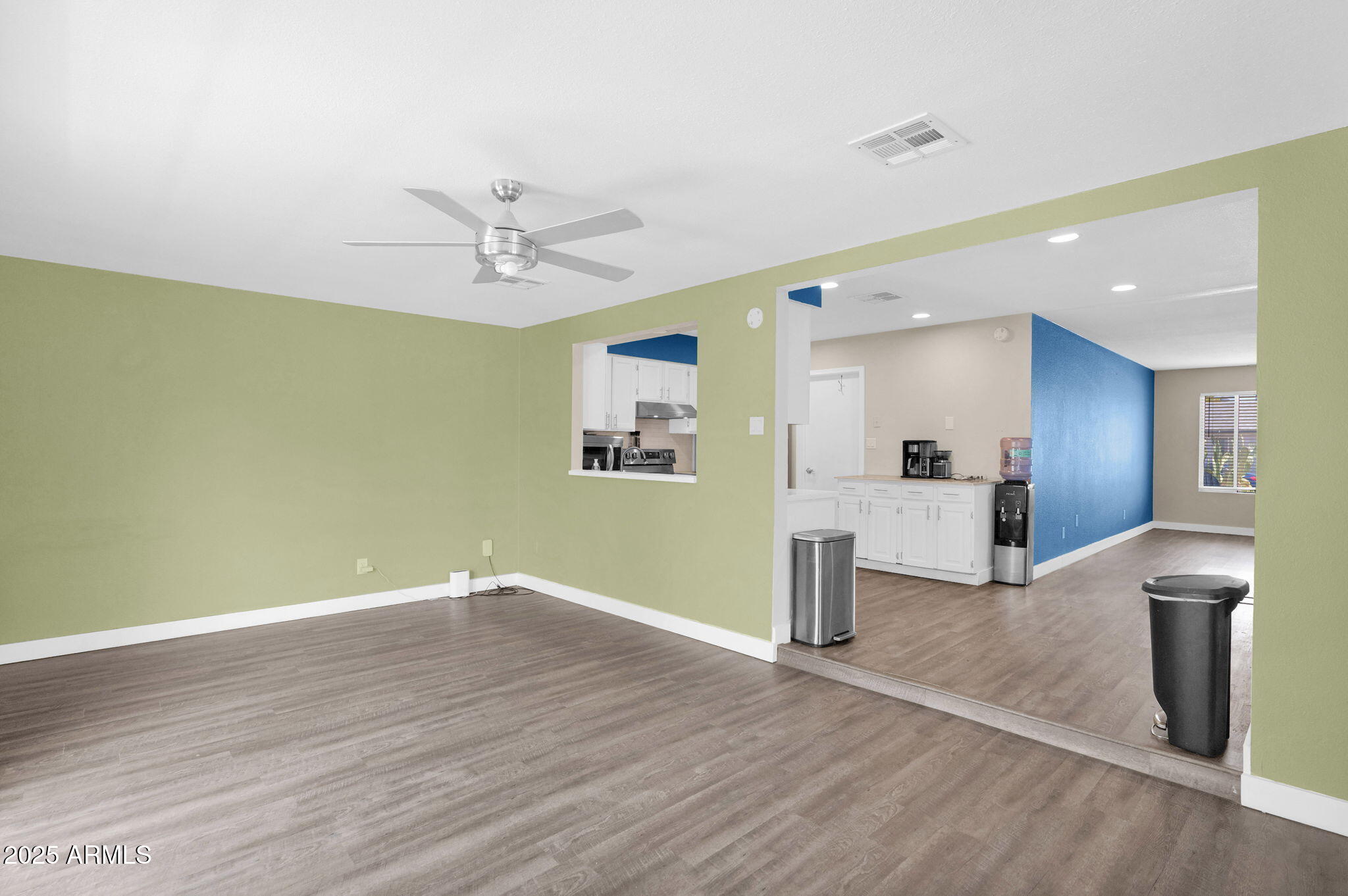 2334 W PERALTA Avenue