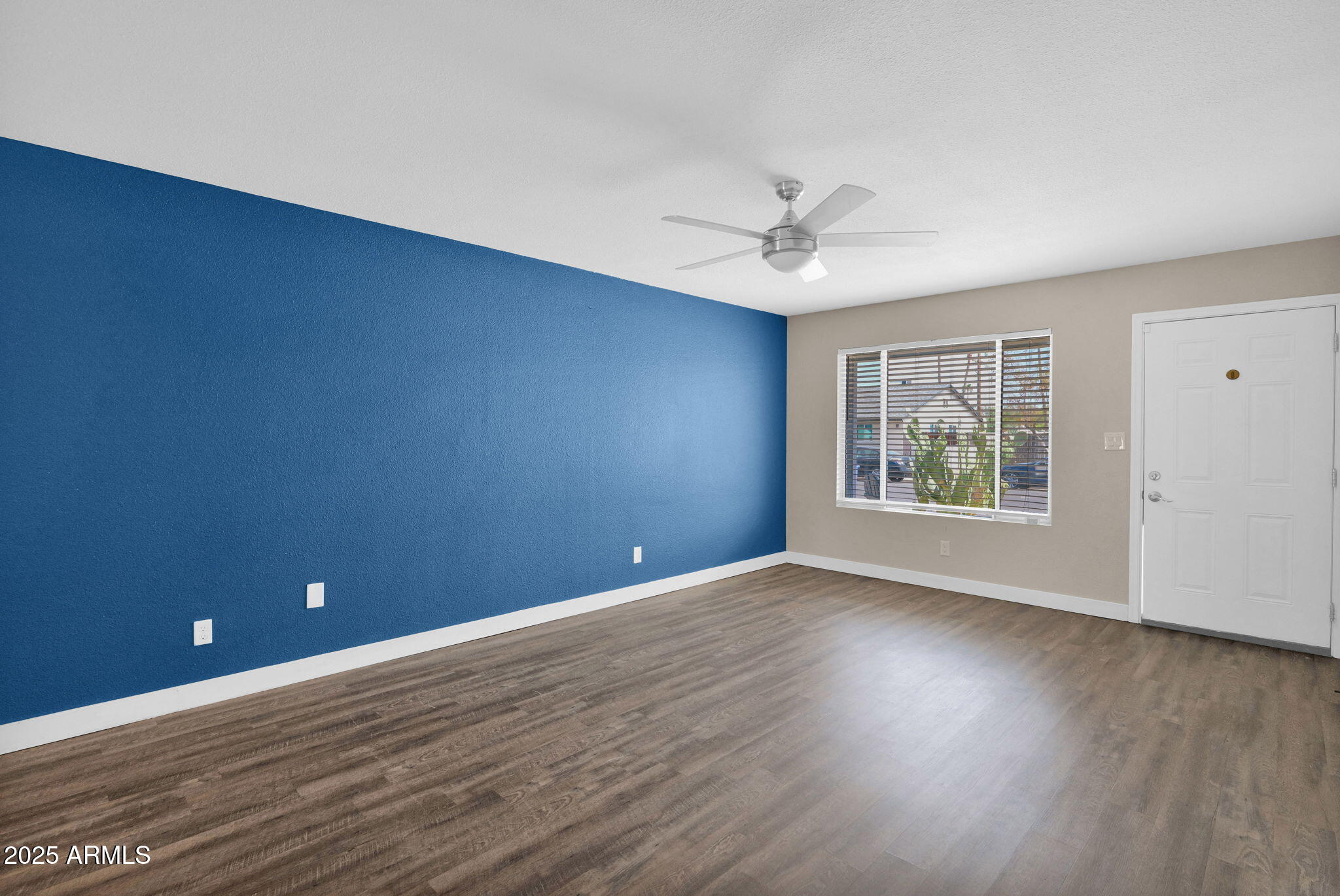 2334 W PERALTA Avenue