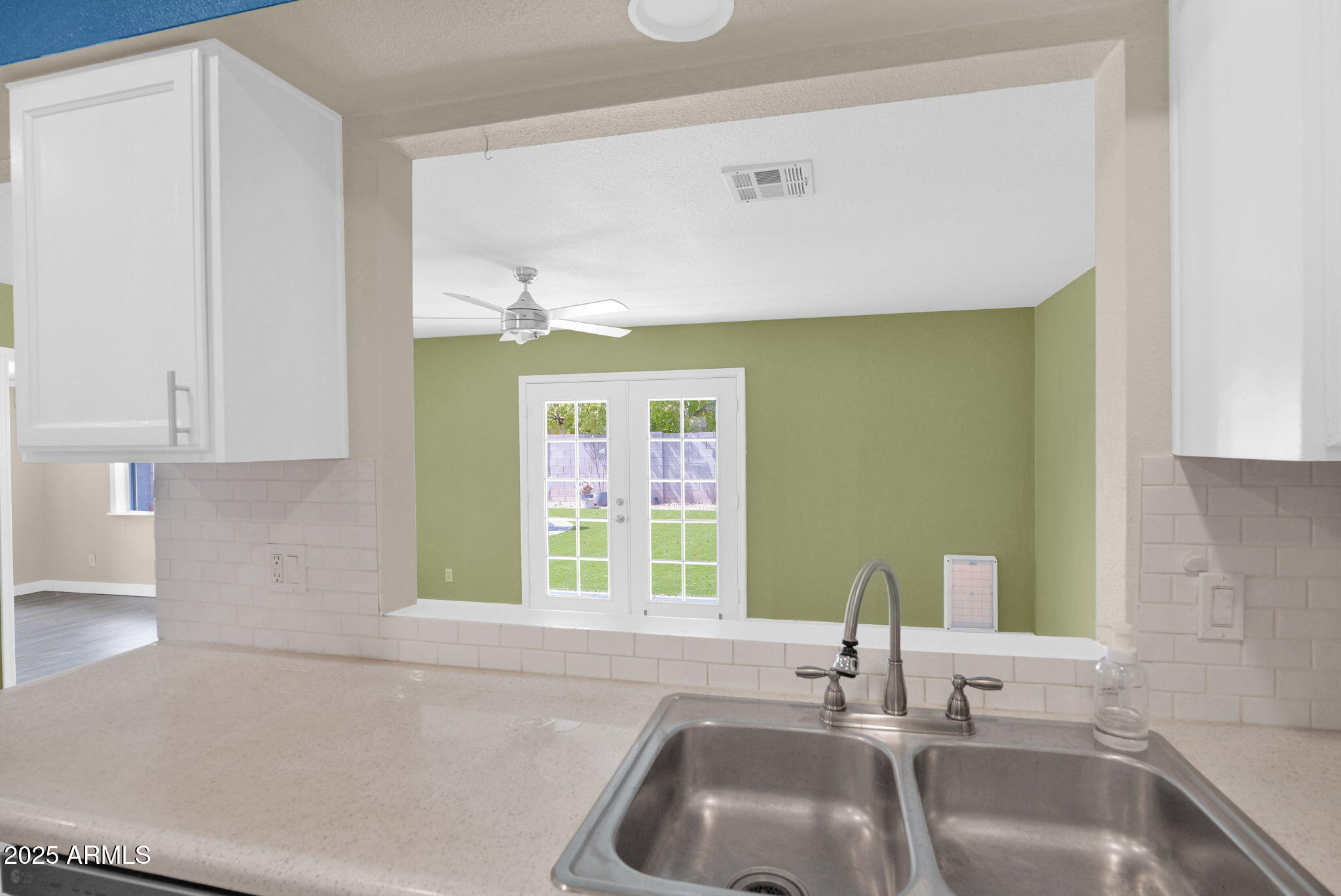 2334 W PERALTA Avenue