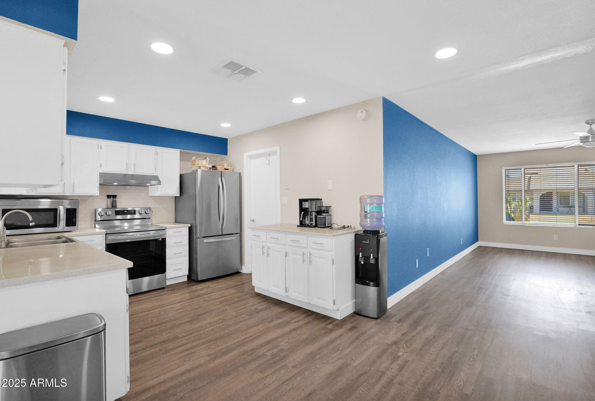 2334 W PERALTA Avenue