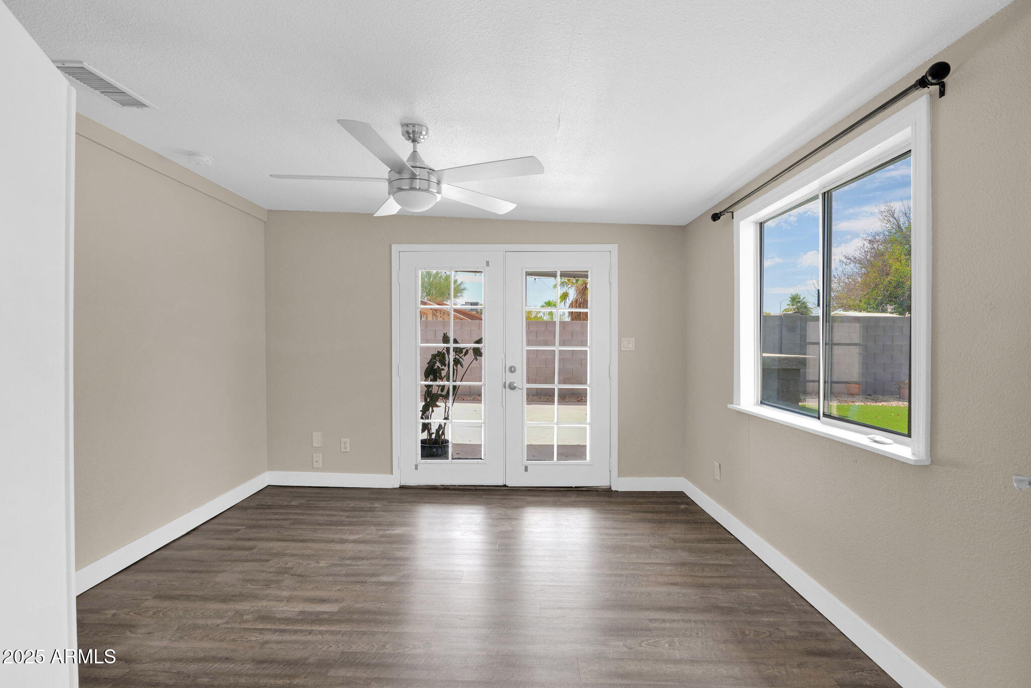 2334 W PERALTA Avenue