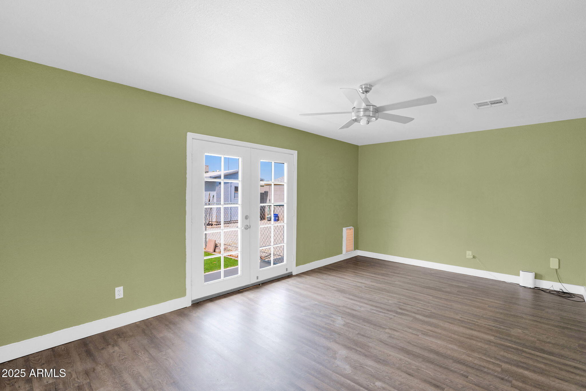 2334 W PERALTA Avenue